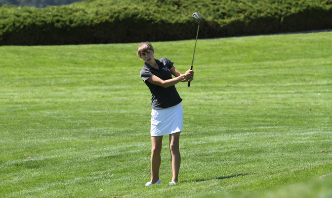 Jenn Paul and the Viks are in second place as a team with a first-round score of 295.